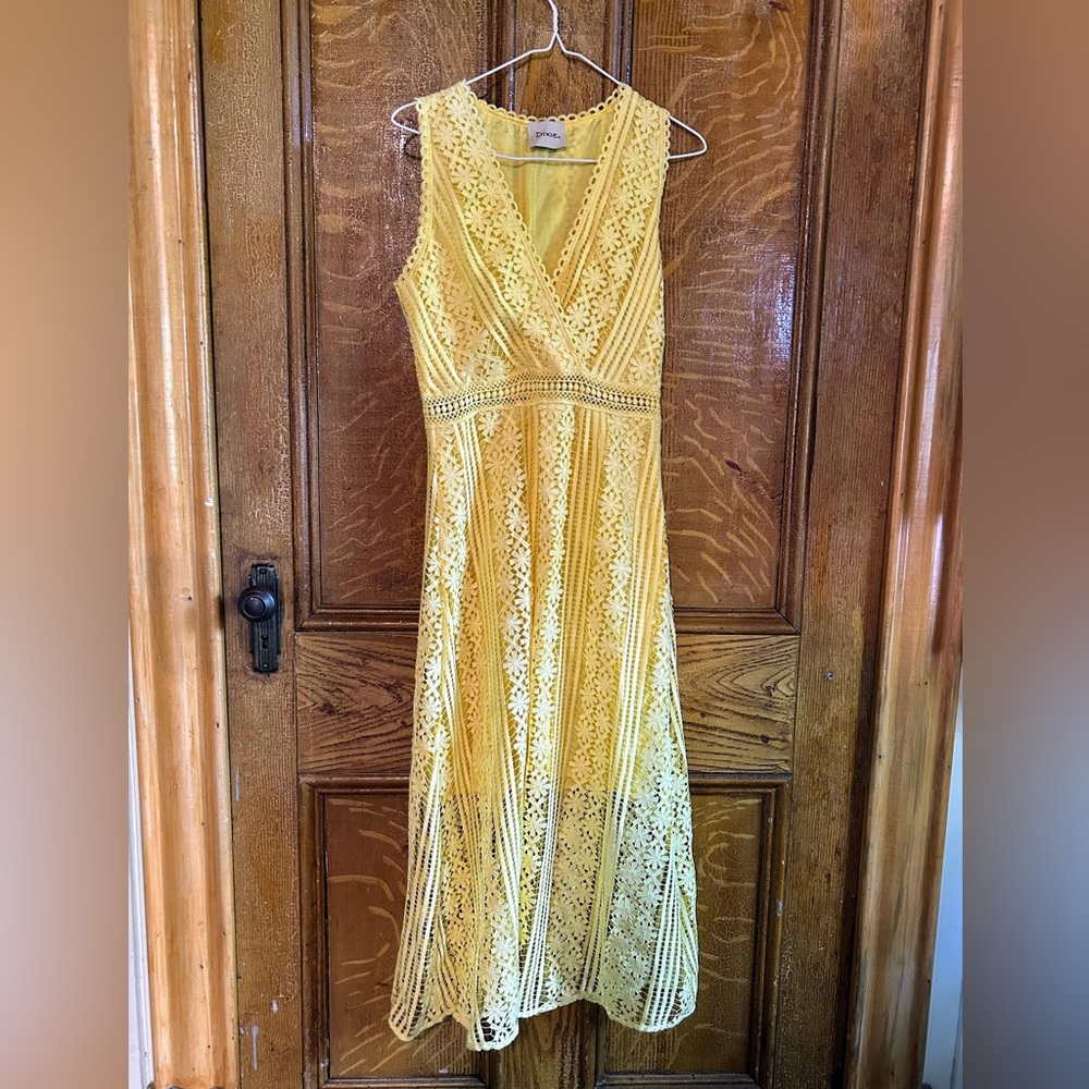 Yellow Sleeveless Lace Maxi Dress